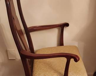 Set of 8 Queen Anne Dining Chairs (2 captain Chairs)  w/ Table by Thomasville Furniture