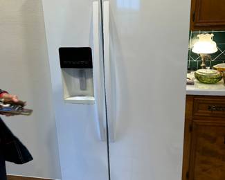 Kenmore Coldspot Refrigerator 