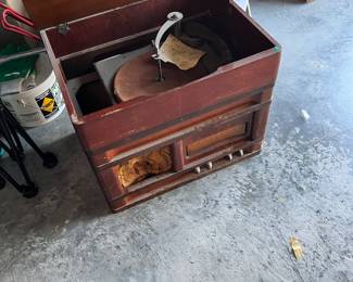 Antique radio