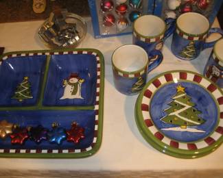 Holidays dishes with snowmen and Christmas tree design