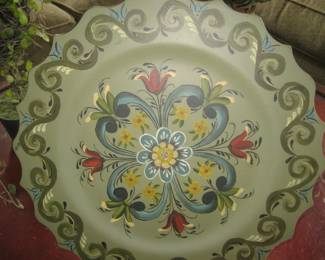 Rosemaling wooden dish