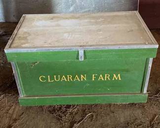 Green Cluaran Farm Wooden Trunk With Contents Inside