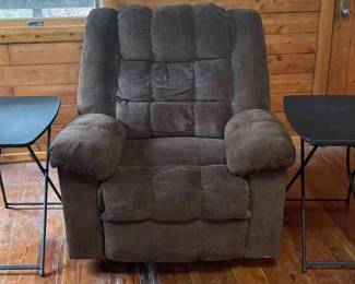 Electric Reclining Chair And Two TV Trays