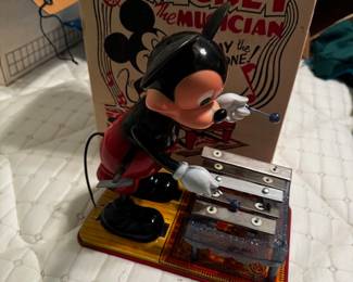 Mickey the Muscician