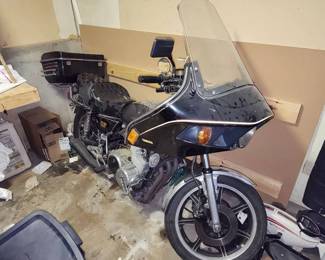 https://bit.ly/C2C12082023 McLaurin Estate Auction - 2005 & 1980 Yamaha Motorcycles, Furniture, Guitars, Electronics, Tools, Video Games, Household Goods, Appliances & More