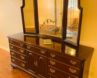 Ethan Allen dresser