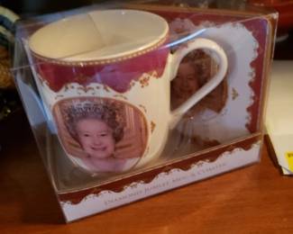 "The Queen" mug and coaster