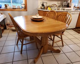 Oak dinette table and chairs,1 leaf