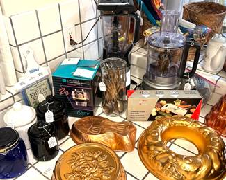 Small Appliances, Canisters and food molds