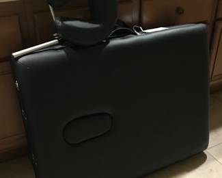massage table