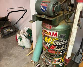 Compressor is hard wired.  Please bring necessary tools to undo 