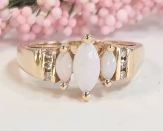Marquis opal ring in 14k yellow gold. Sz 8