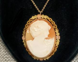 Antique  gold filled Cameo c. 1930's