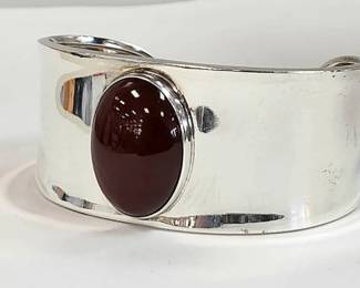 Sterling carnelian cuff 