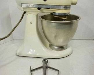 Vintage KitchenAid K4 B. 10 Speed.