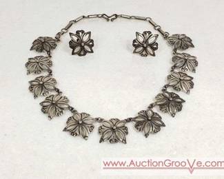 31 Taxco 16 Sterling Silver Flores Necklace and Screw back Earrings
