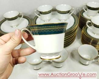 60 Piece Set Legacy by Noritake