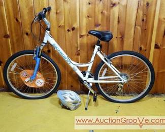 30 Schwinn Link 26 bike. New. SR Suntour City