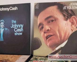 17 JOHNNY CASH More......Mickey Gilley AUTOGRAPHED,