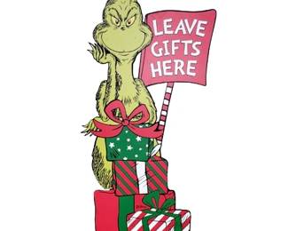 Lot 018   22 Bid(s)
Large 48" Wooden Freestanding Grinch yard decoration