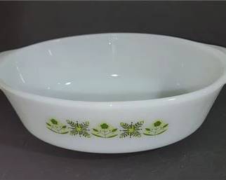 Lot 182   1 Bid(s)
White Casserole dish with green floral design