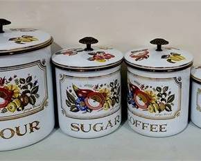 Lot 010   3 Bid(s)
Vintage Georges Briard MCM Metal Floral Canister Set