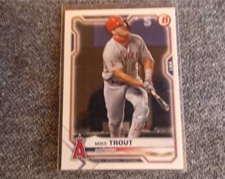Lot m304   0 Bid(s)
Mike Trout 2021 Bowman #17