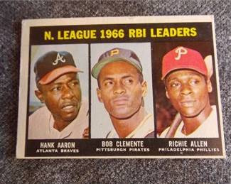 Lot m21   4 Bid(s)
1967 Topps #242 Hank Aaron/Roberto Clemente LL