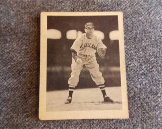 Lot m4   3 Bid(s)
1939 Play Ball #5 Luke Sewell, Cleveland Indians