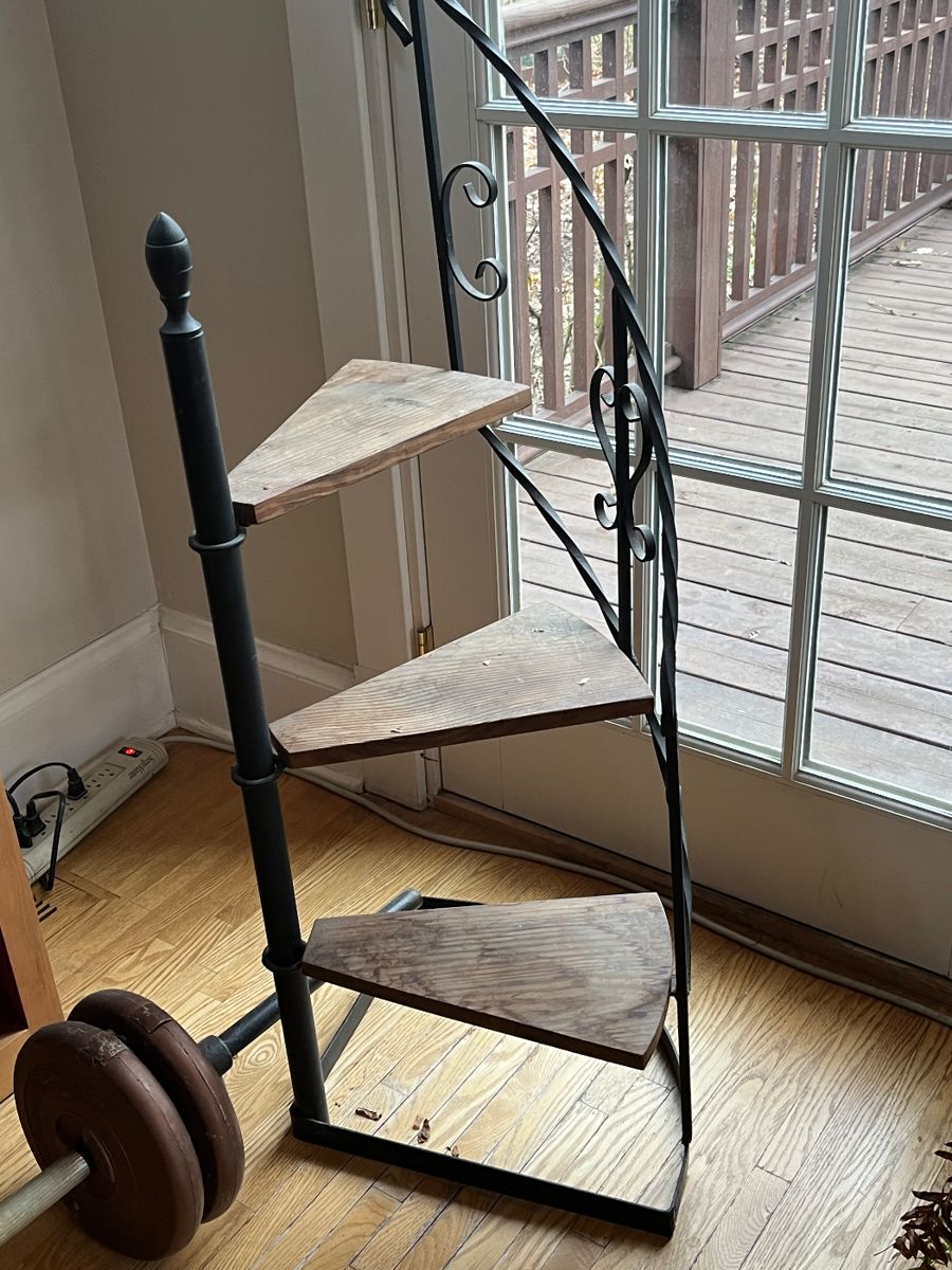 Christmas Sale in Wilmette starts on 12/9/2023