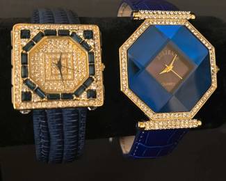 "Holly Jolly Jewels" in Evans, GA. Starts Closing on Sat 12/9 at 8p. Pickup on Mon 12/11 from 11-6p. Please click here to view more photos, descriptions, and current bids:&nbsp;https://ctbids.com/estate-sale/25629