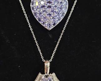 "Holly Jolly Jewels" in Evans, GA. Starts Closing on Sat 12/9 at 8p. Pickup on Mon 12/11 from 11-6p. Please click here to view more photos, descriptions, and current bids:&nbsp;https://ctbids.com/estate-sale/25629