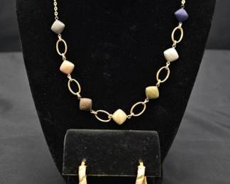 "Holly Jolly Jewels" in Evans, GA. Starts Closing on Sat 12/9 at 8p. Pickup on Mon 12/11 from 11-6p. Please click here to view more photos, descriptions, and current bids:&nbsp;https://ctbids.com/estate-sale/25629