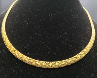 "Holly Jolly Jewels" in Evans, GA. Starts Closing on Sat 12/9 at 8p. Pickup on Mon 12/11 from 11-6p. Please click here to view more photos, descriptions, and current bids:&nbsp;https://ctbids.com/estate-sale/25629