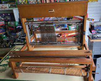Nilus Leclerc Loom