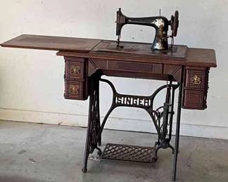 Singer Sewing Machine Table