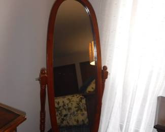 Free Standing Mirror