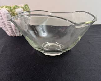 Wavy-edge clear glass bowl 12"W