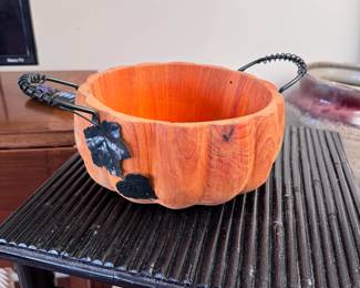 Wooden pumpkin bowl with metal handles and leaf appliques 9"