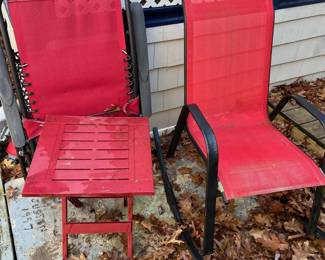 red chairs w table