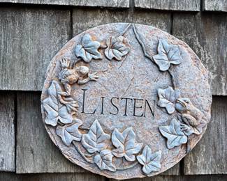 listen plaque