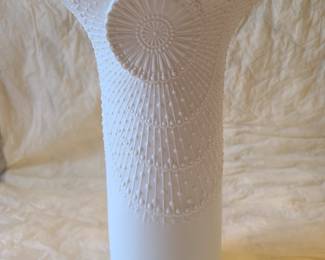 Kaiser porcelain vase