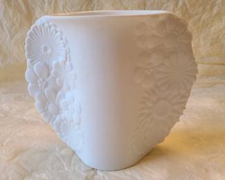 Kaiser porcelain vase