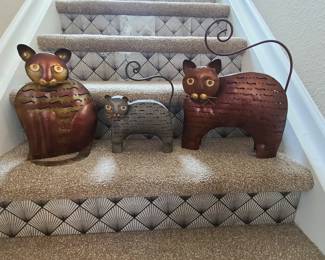Decorative metal cats