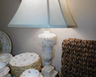 VINTAGE ITALIAN ALABASTER LAMP