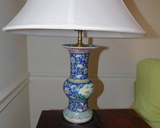 PASTE PORCELAIN LAMP