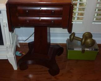 ANTIQUE VICTORIAN DROP LEAF TABLE