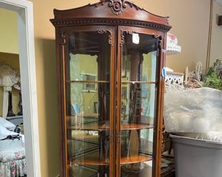 Antique corner curio/round glass