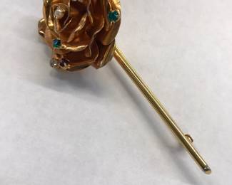 Vintage Gold Tone Brooch with stones