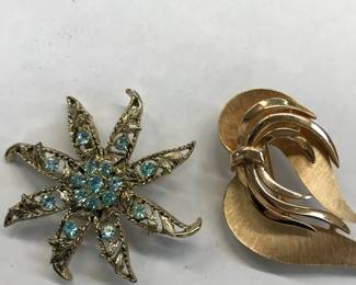 Vintage Gerry's Brooch and Travari Ribbon Brooch